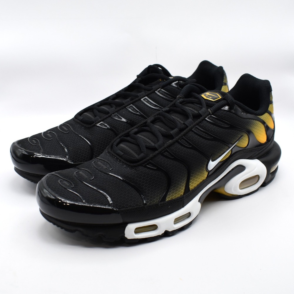 Nike Air Max Plus TN Sneakers Men's Size 12 Black University Gold DM0032-013 NEW